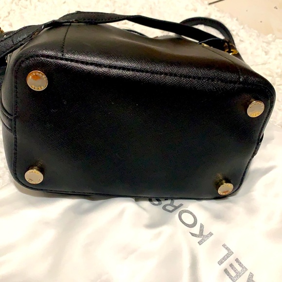 Michael Kors - Picture 3 of 5